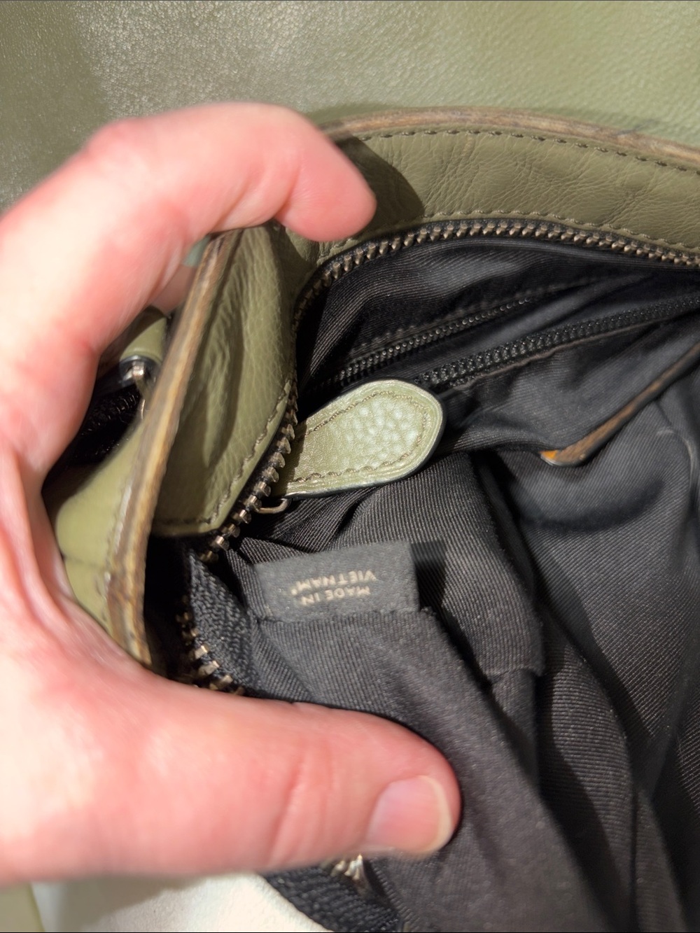 Coach f71745. Mens Olive Green Crossbody Sling Bag - Minimal Leather Design - Picture 5 of 15